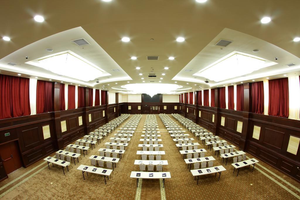 Golden Palace Hotel Resort & Spa Gl Tsaghkadzor Exterior foto